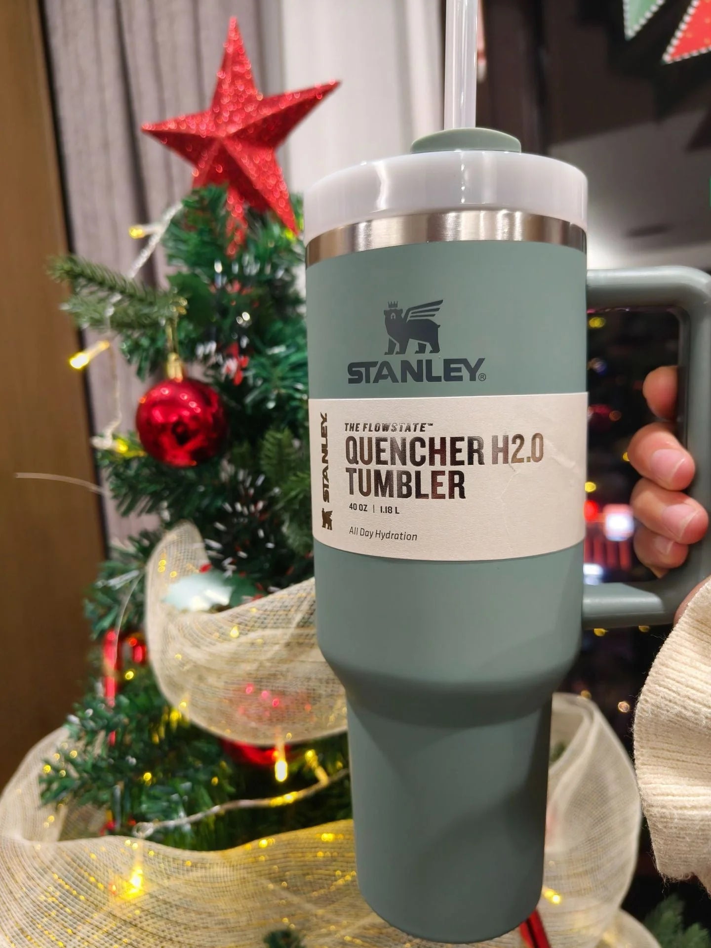 NEW!! Stanley Quencher H2.0 Flowstate Stainless Steel Vacuum Insulated Tumbler with Lid and Straw for Water, Iced Tea or Coffee 40 Oz